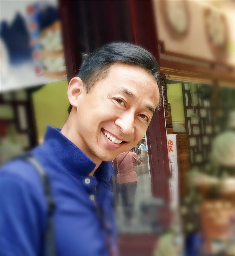 Tom for private Shanghai tours